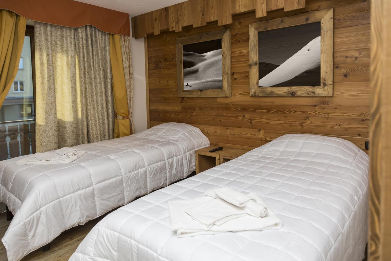 Hotel Clotes Oulx Exterior foto