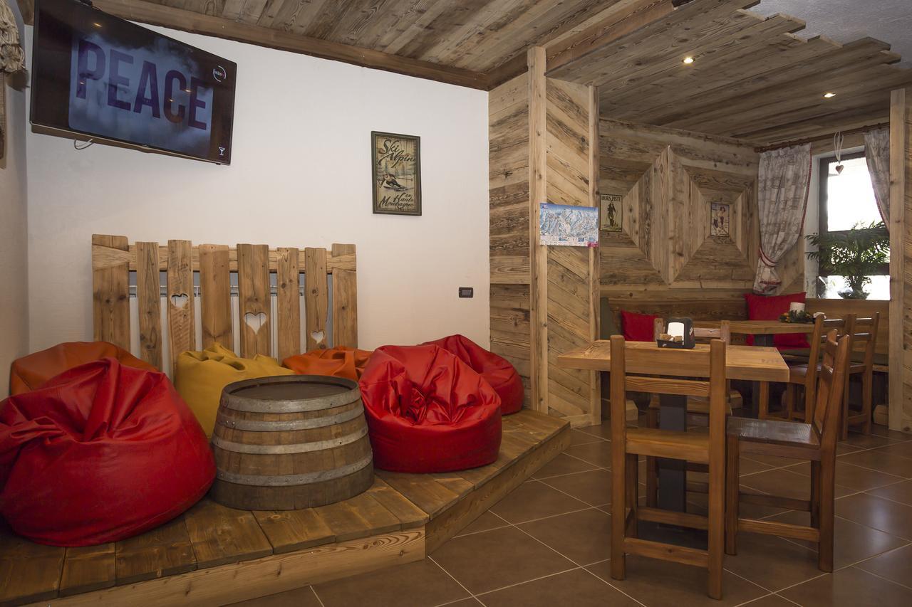 Hotel Clotes Oulx Exterior foto