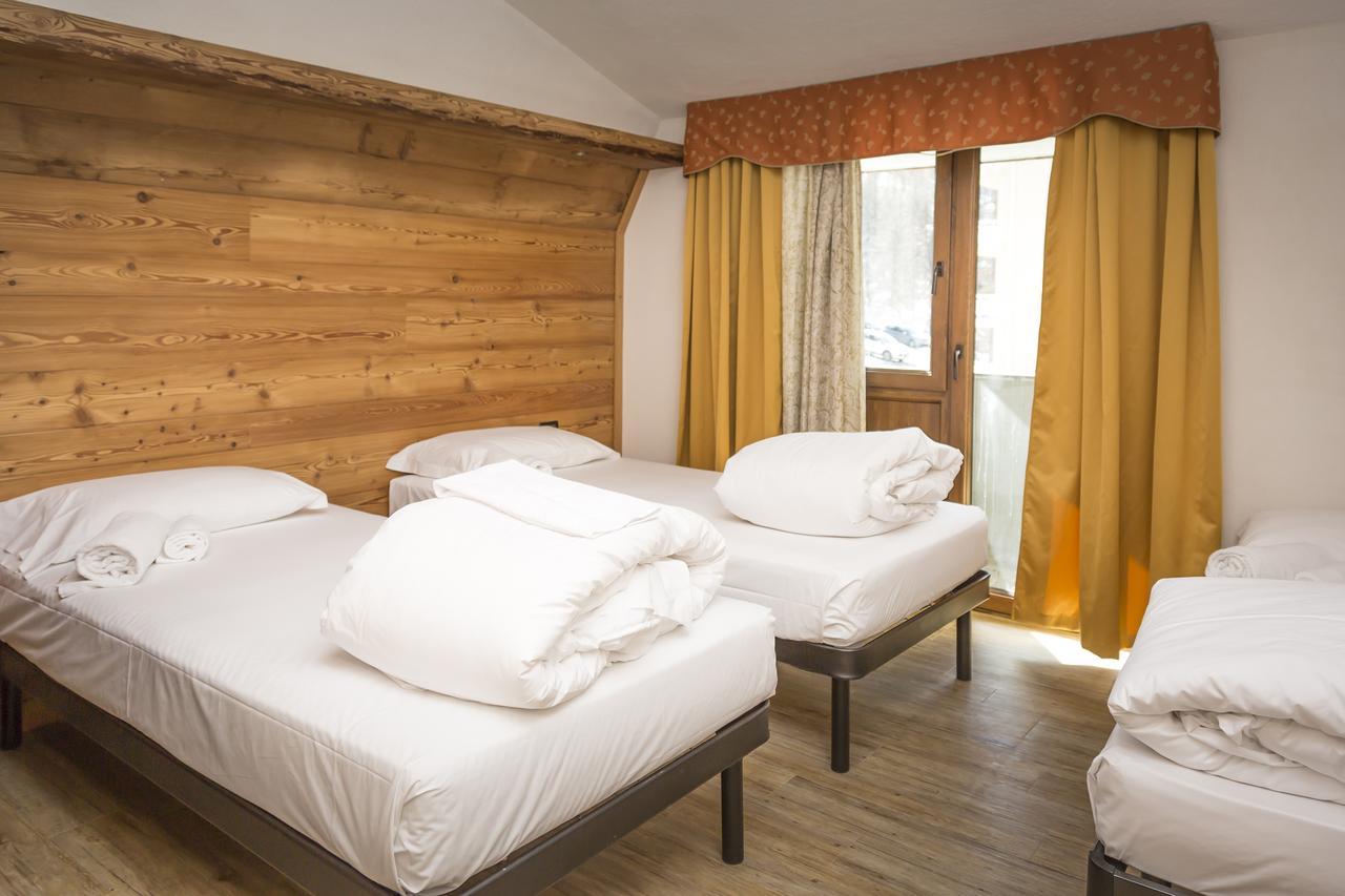 Hotel Clotes Oulx Exterior foto