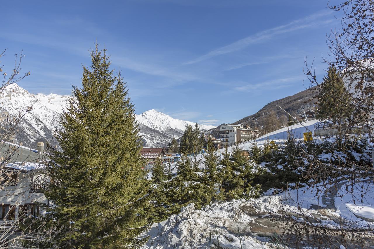 Hotel Clotes Oulx Exterior foto