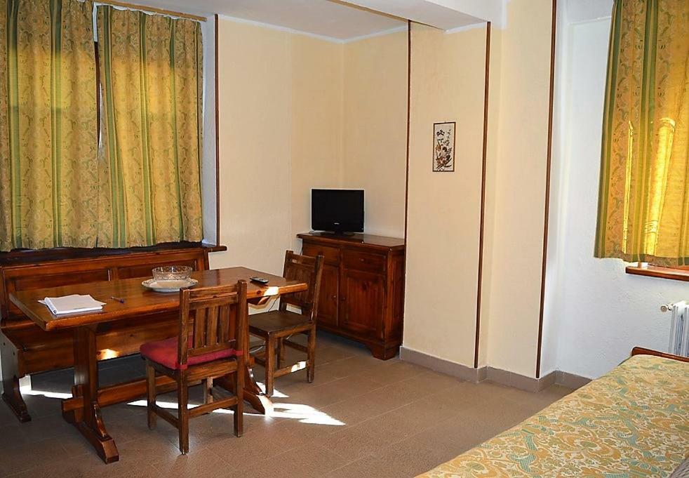 Hotel Clotes Oulx Exterior foto